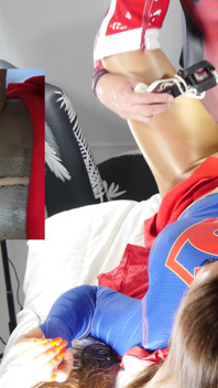 Mila Smart ist supergirl und fick