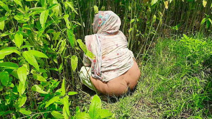 Morjenabb: Village deshi indien, une belle étudiante se fait baiser à peine en...