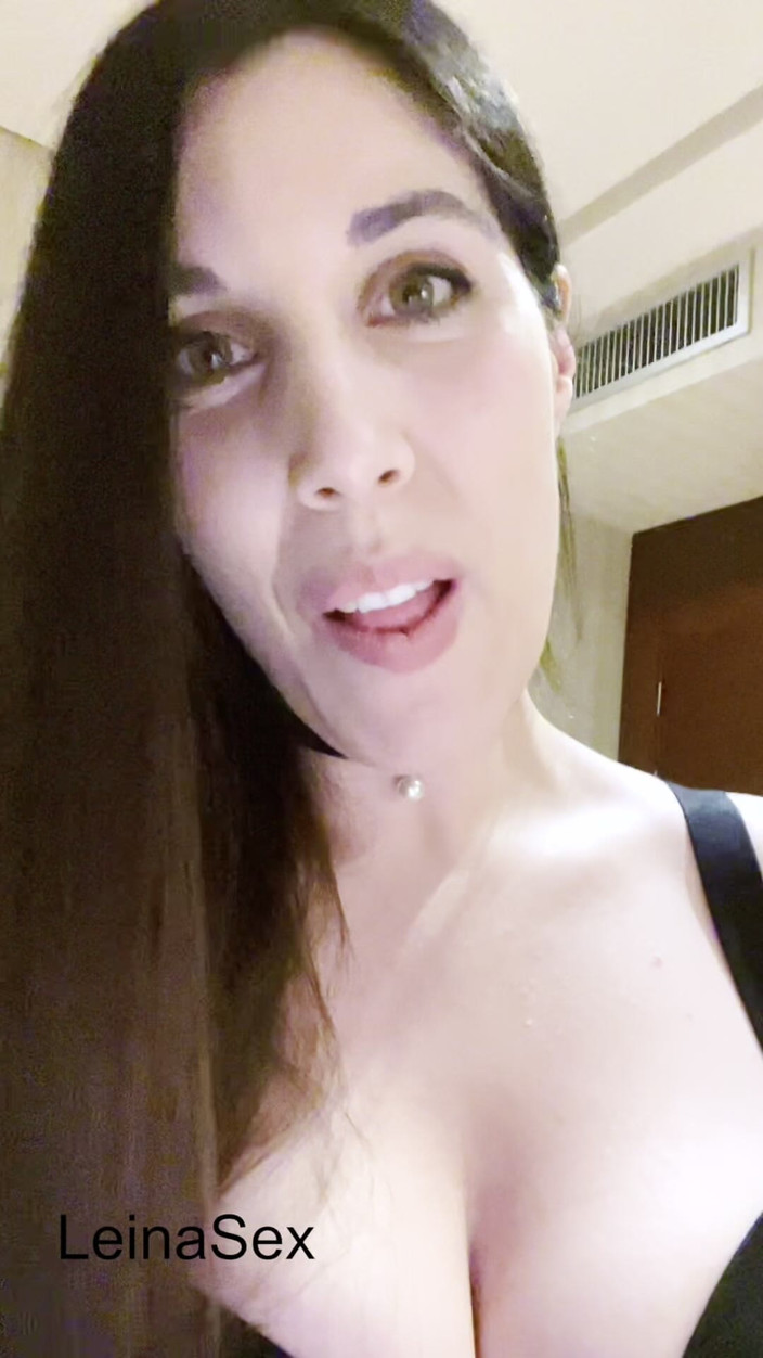 Leina Sex: I'm Your Boss's Whore