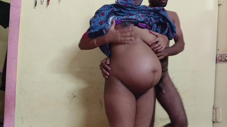 Jekka: Tôi rất hứng tình với việc mang thai, làm ơn đụ tôi...