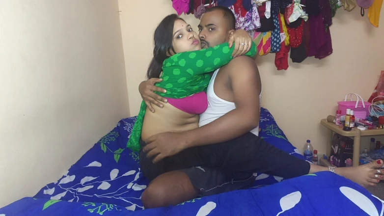 Sona bhabhi: Calda sorellastra indiana e fratellastro completo nudo romanticismo baci e...