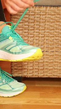 Sneaker Tease dalam nilon lutsinar
