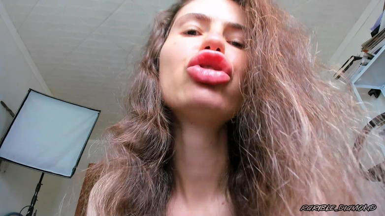 Rarible Diamond: Khusus pov lip smelling