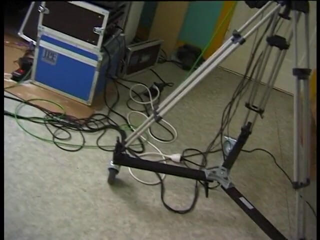 Lucky Cooch: Blondă țâțoasă se fute în studio