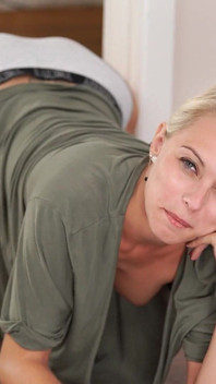 Seins sur le show - coaching masturbatoire