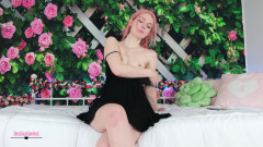 Destination Kat: Strecurându-se la petrecerea iubitelor tale