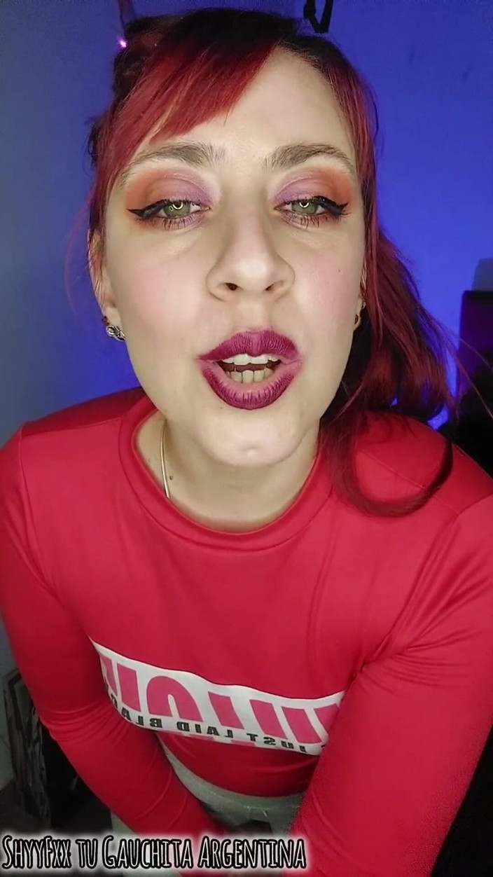 Tu Gauchita Argentina: Teman wanita curang awak menunjukkan bonjolan di gim! Dia membawa...