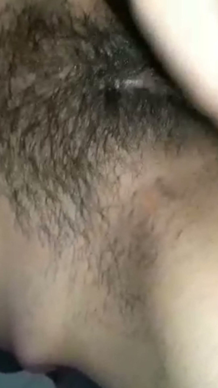 Nidhi_lovesall: Hoje derramei água do meu (esguicho)