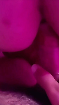Casada vizinha hetero não pode dizer não para femboy