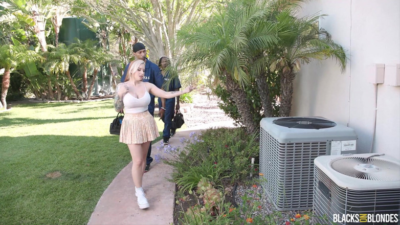 Blacks On Blondes: Blacksonblondes - Sweaty &amp; Stacked Cubbi Thompson Thanks Ac Repairment with MMF...
