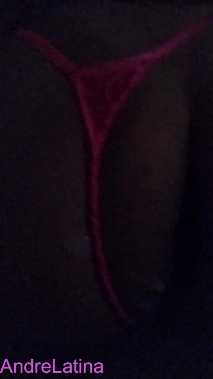 Gatita latina: Follando a Mi Sobrina En La Noche