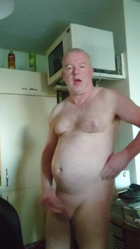 Nylonjunge Is Horny in the Morning with Coffee