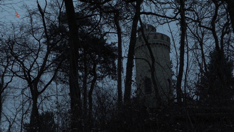 Inquisition and prison world: Злодійкувата повія - Прикутій до ланцюга служниці особливим чином дають хліб і воду