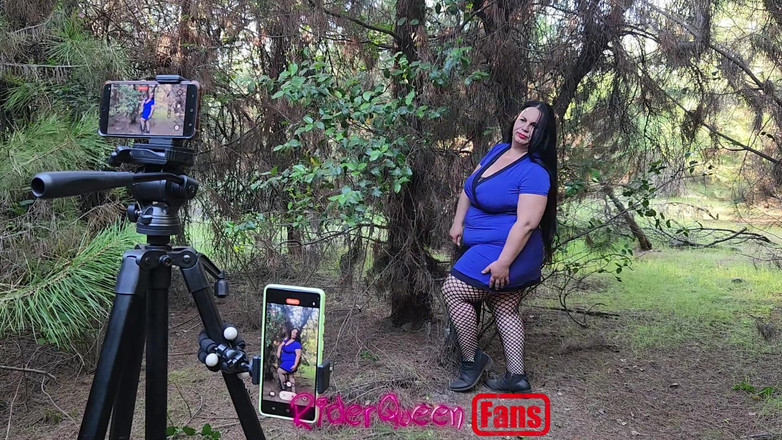 Riderqueen BBW Step Mom Latina Ebony: Riderqueen Alone, Venkovní, Videa pro Fanoušky