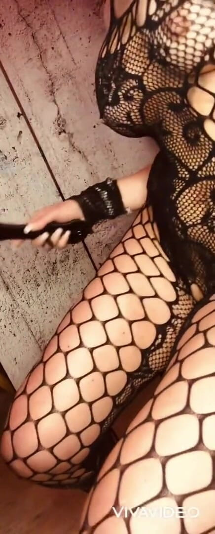 Pussy love_toy: 阴户爱快乐金发德国女孩