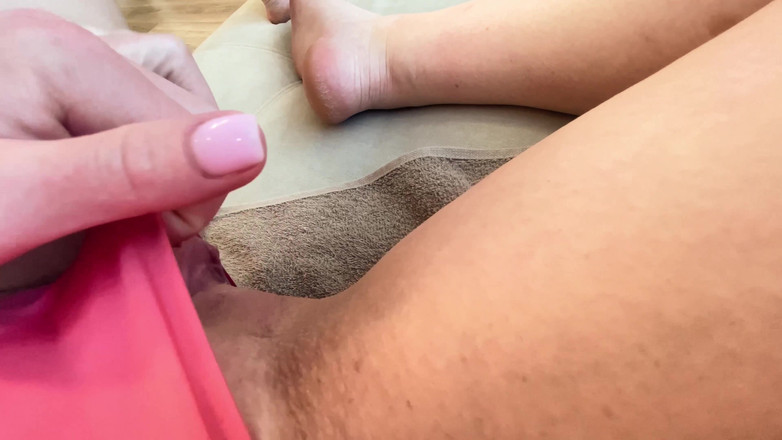 ArinaMills: Memek becekku dicrot sperma hangat setelah ngentot memek beceknya!