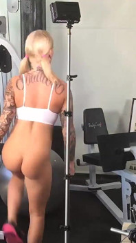 Behind the scenes with Nadia Love