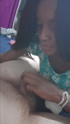 hothouse18xxx: Mały smal kutas ssie czarnej księżniczki