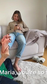 我们一边玩电子游戏一边做爱