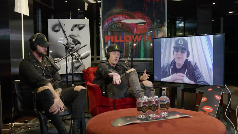 Pillow Talk: Gene Simmons s*x ve rock n' roll'da