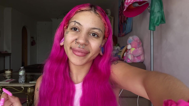 Nali Marie: Fetish panjang menyodok asmr menggores wajahmu dengan lembut tap kuku...