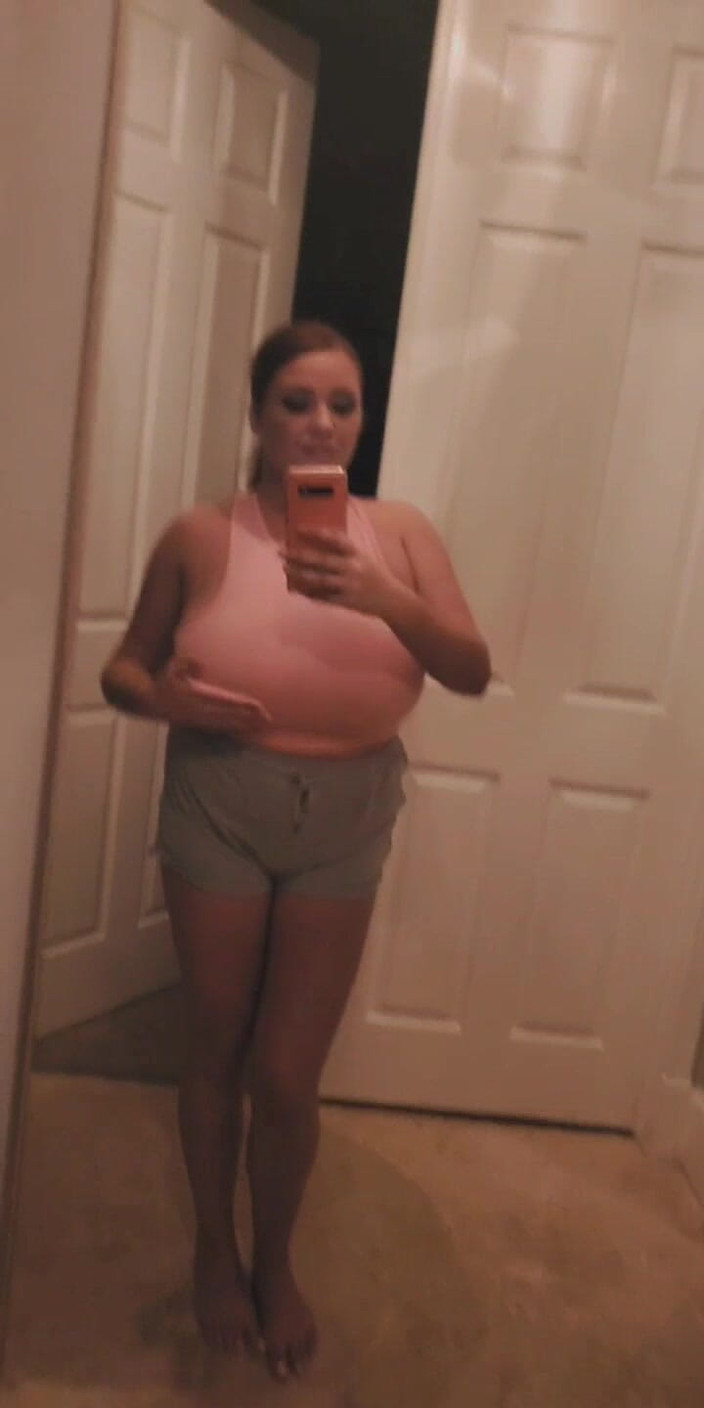 Annabelle Rogers: Практикуючи спокусливо виявляючи мої цицьки, як я роблю?