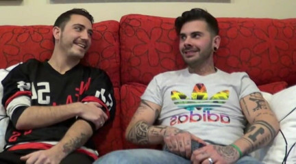 Gaybareback: Sexy bottom fucked by the pornstar Aday Traun