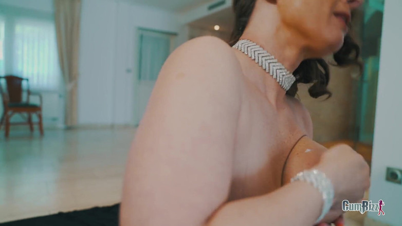 Cumbizz: Stepmama Mia Stepson Fucks MILF with Big Boobs