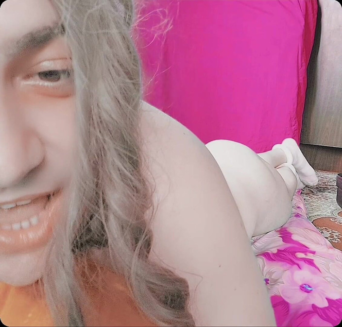 Kitty_Cross: +16 Ass Blonde Transgender Cute Teen Model Cheerleader College Girl...