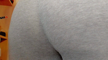 Nicoletta Embassi: Perfect ass farts