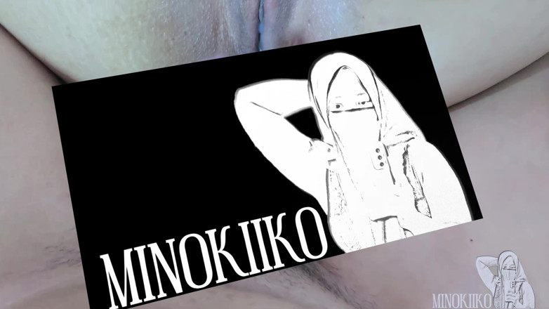 Minokiiko: Tesettürlü üvey kız kardeşim çok yaramaz, çok sevdiği anal seks için rol yapmak...