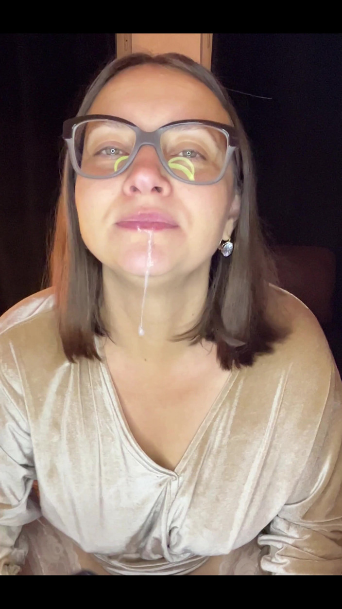 Crypto Mommy: मैं तुम्हारा लंड अपनी हथेली में लेना चाहता हूं