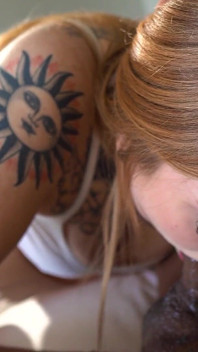 Blonde Babe Gracie Squirts Fucked in the Morning