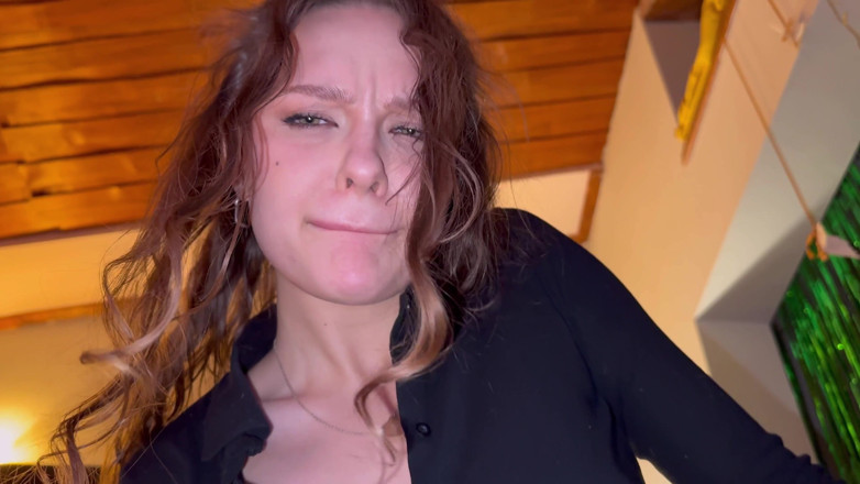 Alexa Poshspicy: POV: Meia-irmã perdida para sua bunda em Cards. em uma...