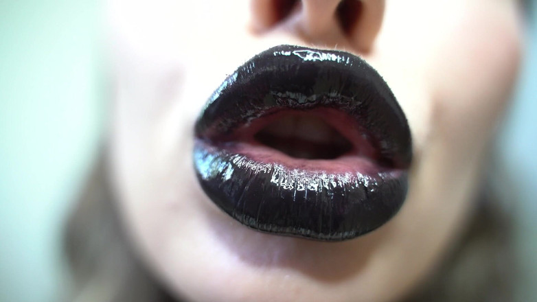 Rarible Diamond: 鏡の中のゴシックな女の子にキスをして