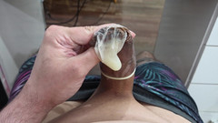 Lkdick8: कंडोम को दूध से भरना