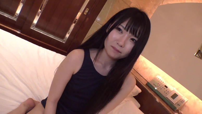 Strix: Štíhlá a krásná se promění v děvku v plavkách ze školy....