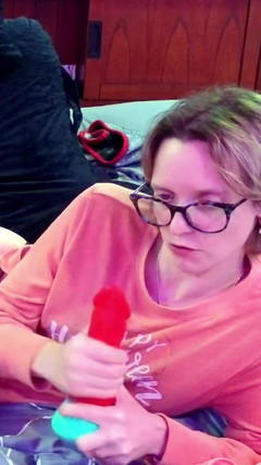 SexyGamerMomma: První JOi: špinavě mluvící manželka tě nenechá stříkat