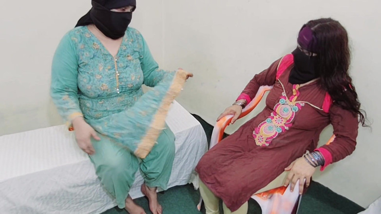 Netu: Impressionante Sexo a Três Anal De 2 Indianos Muçulmanos Quentes Bhabhi...
