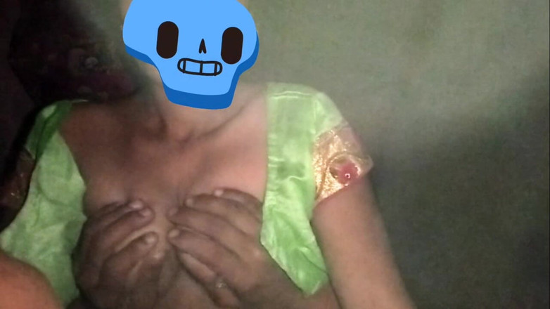 hotsimran70: Vesnická bhabhi velká prsa tvrdě šukají celou noc