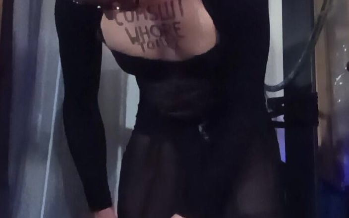 SissyschlampeVanessa: Bezcenná Sissy děvka se šuká análně robertkem