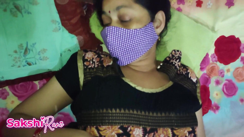 sakshi_raniii: Desi puja didi nevlastní sestra v mé ložnici, nahá její...