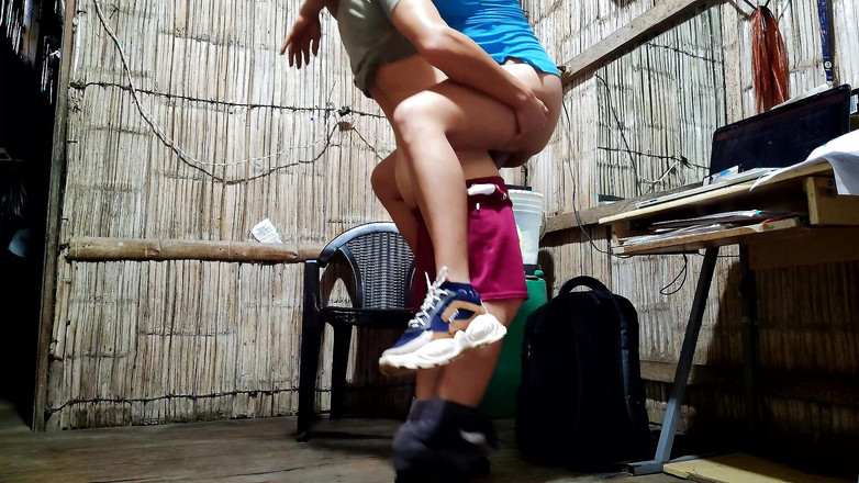 Martin13: 카니발 도착! 카니발에 대해 매우 행복하고 섹스를 위해 친구를 방문하는 간호사