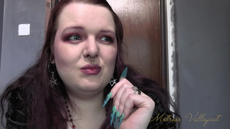 Mxtress Valleycat: Cursed Talon Temptation