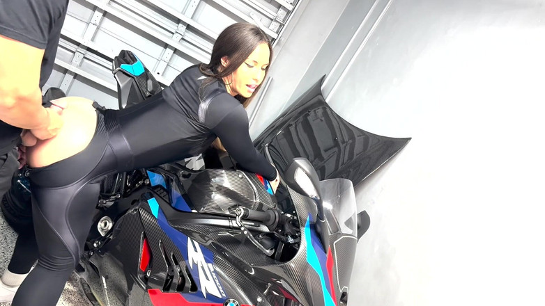 Teddy Tarantino: Kelsi Monroe &amp; Teddy Tarantino - Velký zadek - 3 Lambo Spiknutí