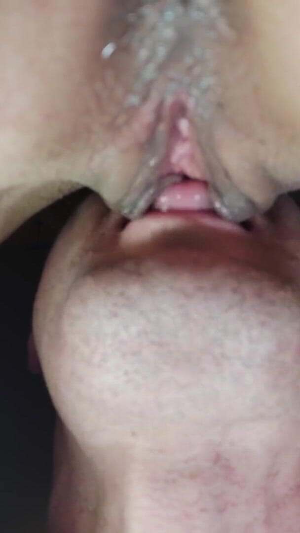 Wet Pussy Fuck: Teen's wet pussy is licked dripping pussy close up