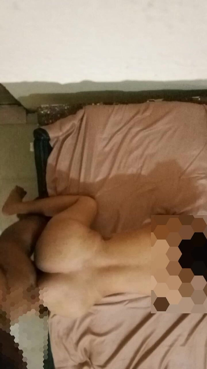 desilaunda96: Awek desi panas suka berkongkek lebih keras