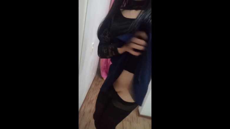 Andrea Travesti Bogota: Colombian shemale walks and plays with dildo in the anus...