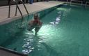 AmateurBBW: Userdate in the Swimming Pool