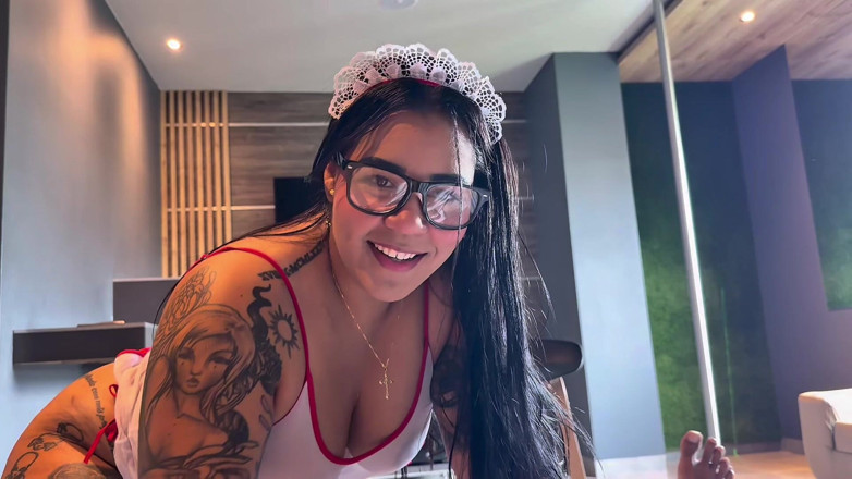 AlejandraGarciax: Colombian Nurse Improves Her Patient with Her Big Ass